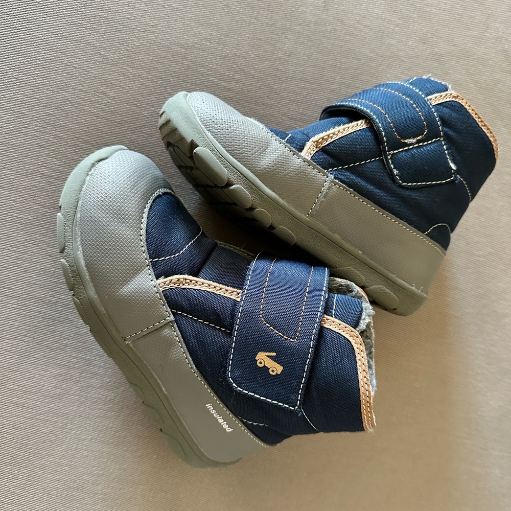 Kids Insulated Gray and Navy Blue Boots See Kai Run 11 toddlers. UEC with box - Picture 7 of 9